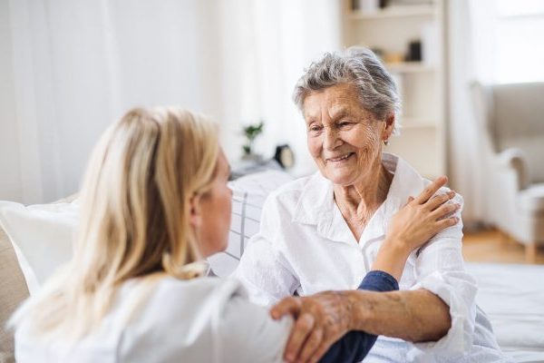 کاردرمانی برای بیماران سالمند