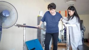 فیزیوتراپی سالمندان در شریعتی